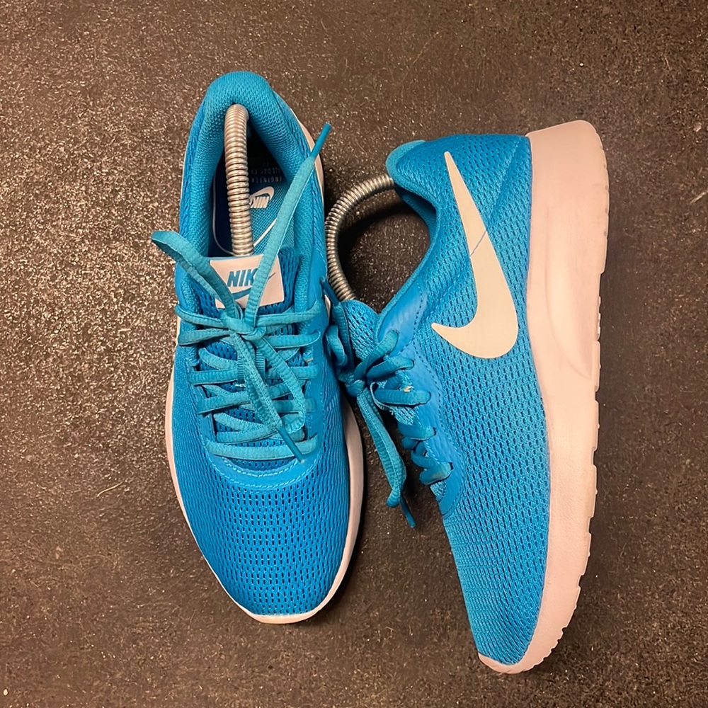 Nike Rose